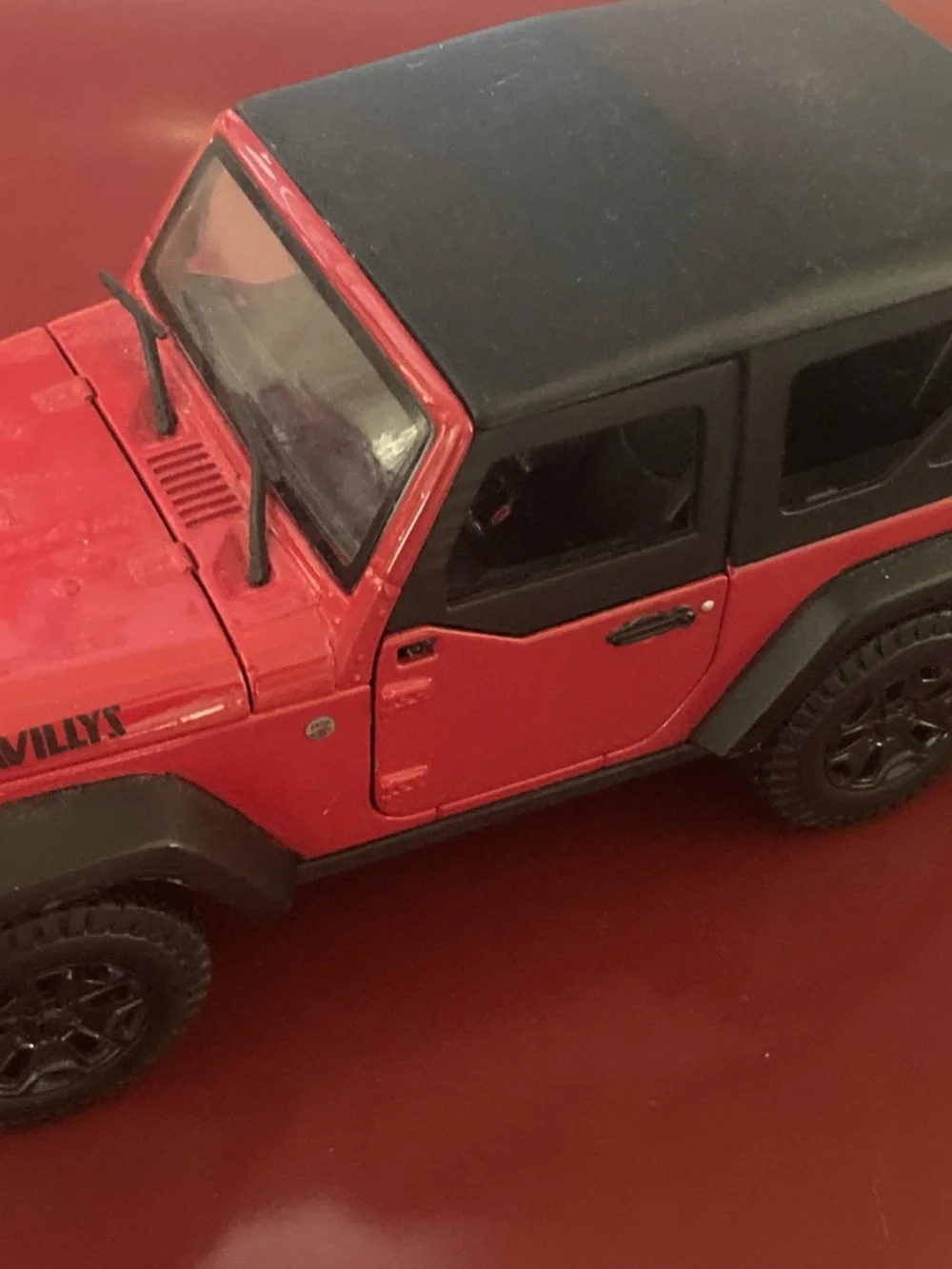 Maisto 2014 Jeep Wrangler Willys Red Diecast Model 1:18 Special Edition
